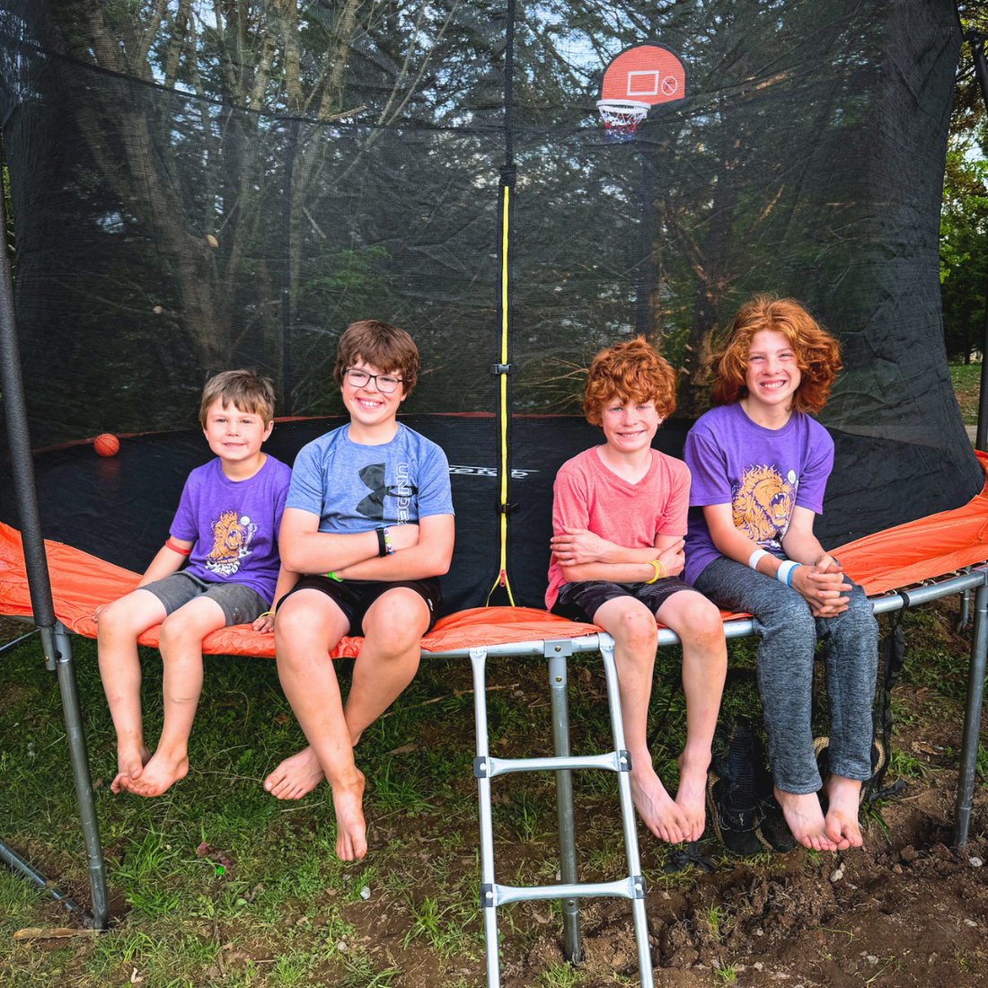 Aotob 15ft Trampoline with Basketball Hoop & Ladder